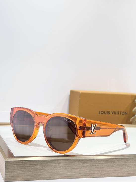 Picture of Louis Vuitton Sunglasses _SKUfw76991384fw